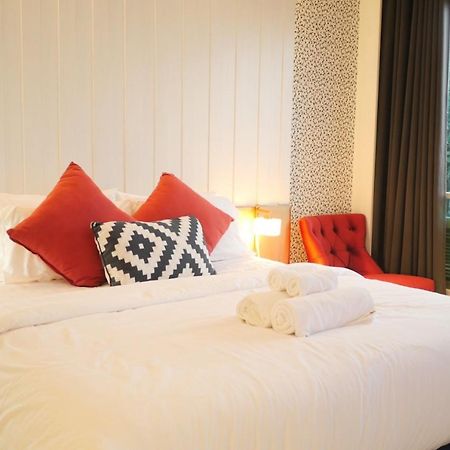 Phuket View Coffee And Resort Chalong Exterior photo